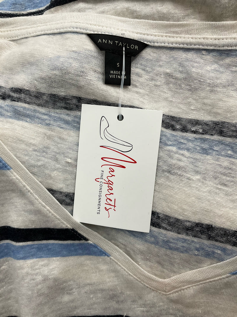 Ann Taylor White/Blue Stripe Pre-Owned Ladies Top - Size Small