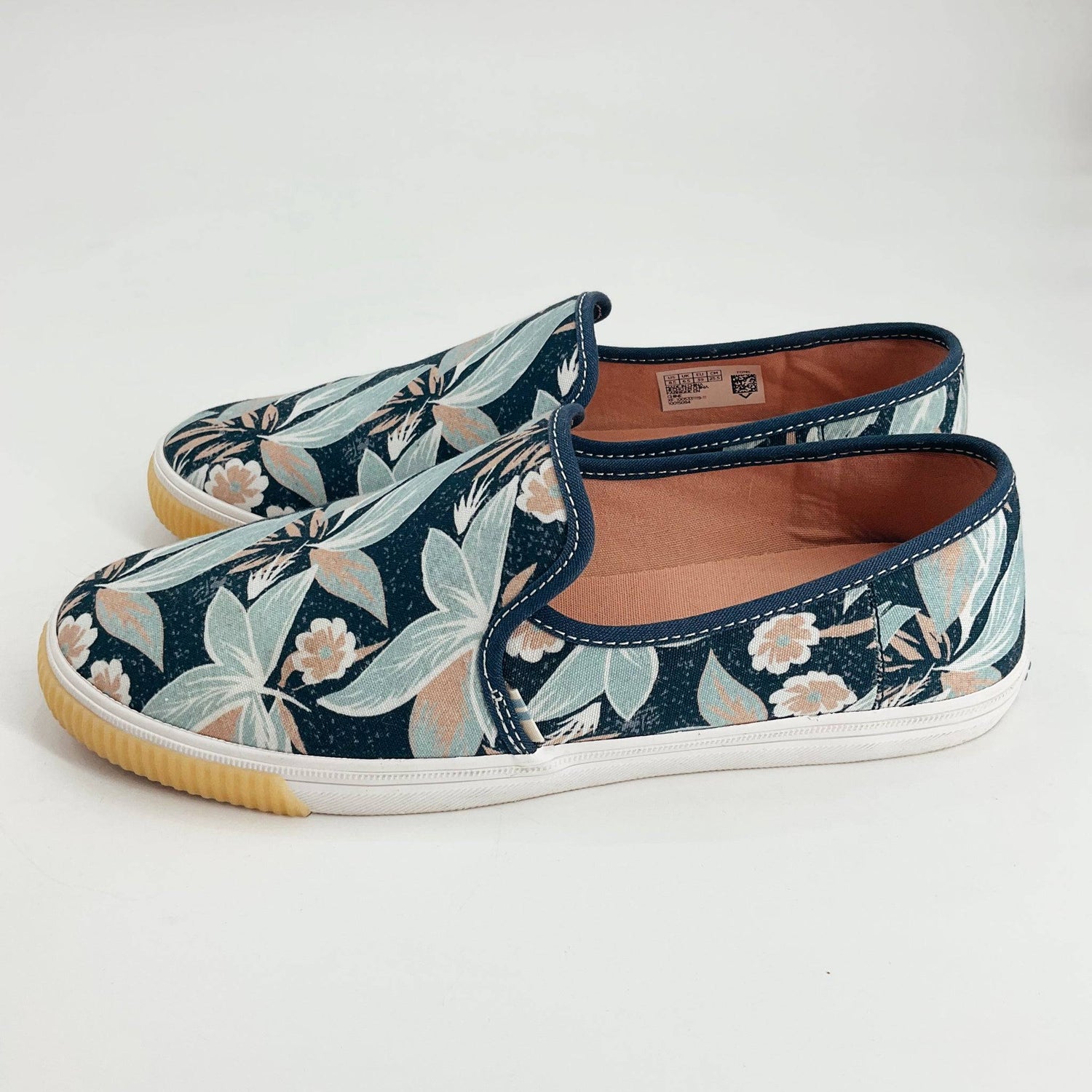 Toms Flats Size 8.5 - Margaret’s Fine Consignment