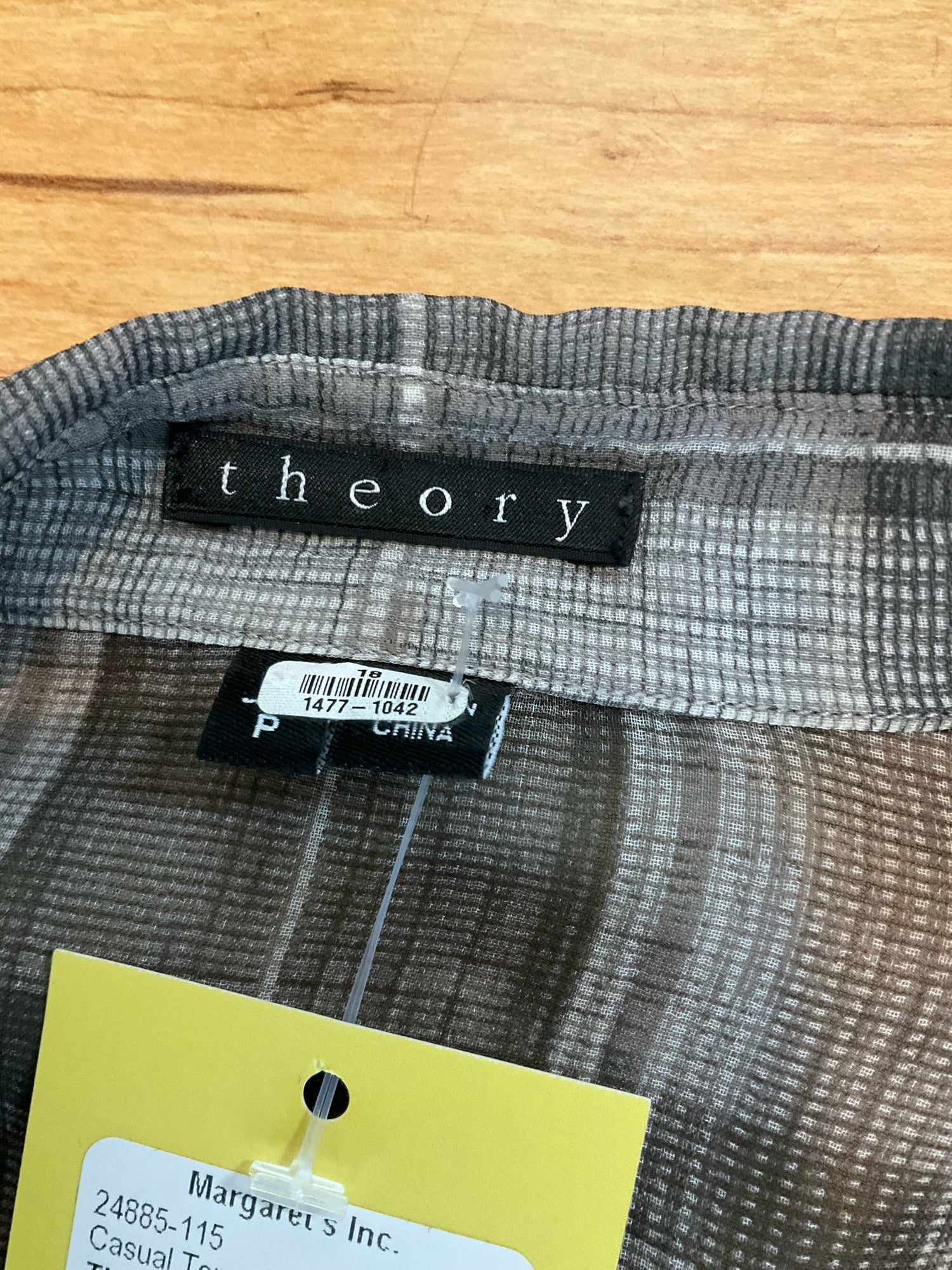 Theory Biddy Lattice Plaid 100% Silk Button Down Blouse Gray Size P Petite