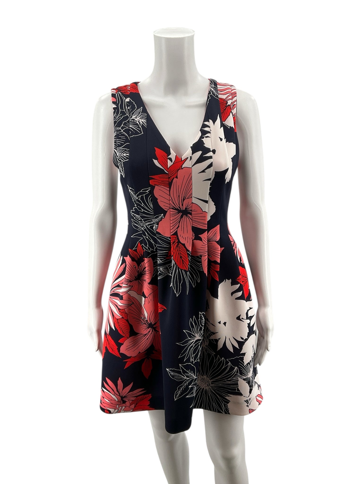 Vince Camuto Black/Red/White Dress Black/Red/White Floral Pre-Owned Ladies Dress - Size 4 - Size 4