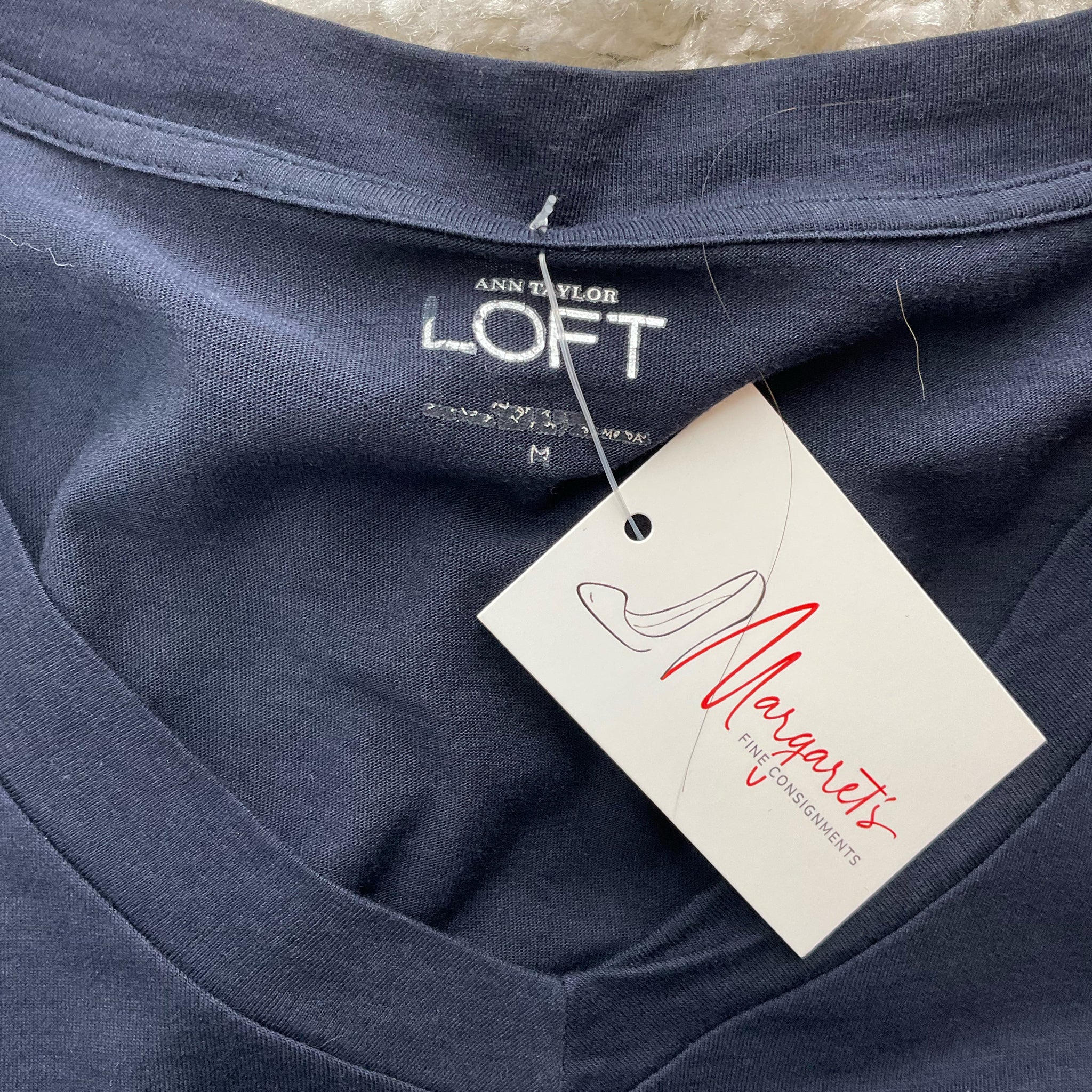 Loft Navy Solid Ladies Pre-Owned Top - Size Medium - Margaret’s Fine Consignment