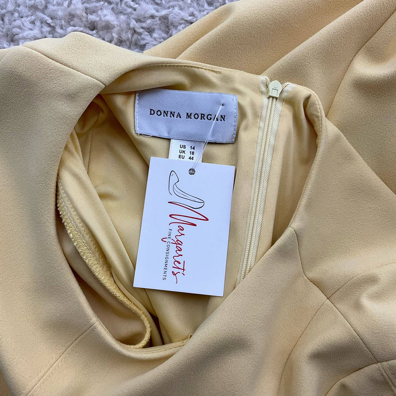 Donna Morgan Solid Knee Length Dress Size 14 - Margaret’s Fine Consignment