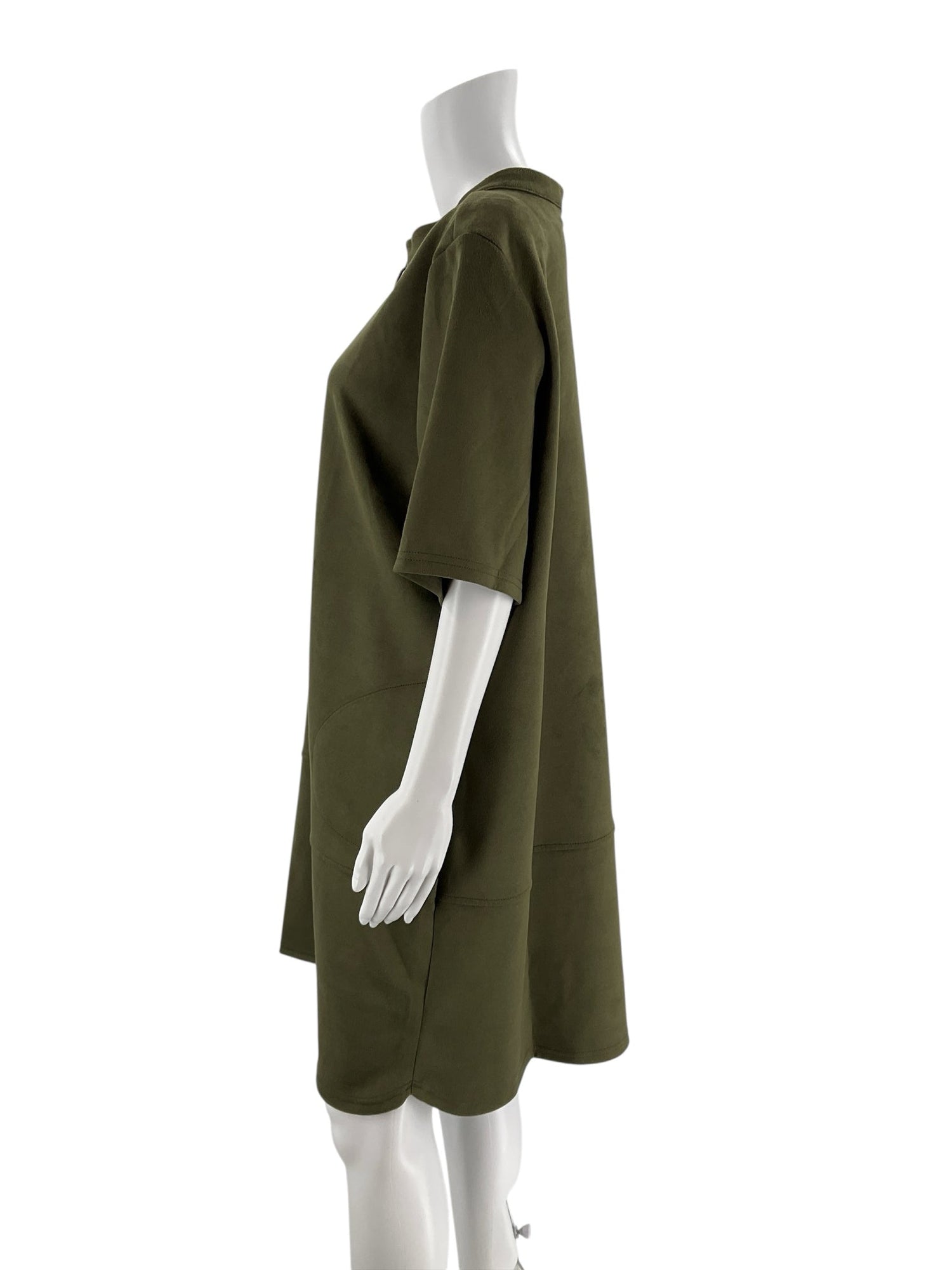 Army green pre-owned ladies dress in size XL by BrandName, featuring a stylish design suitable for casual wear.