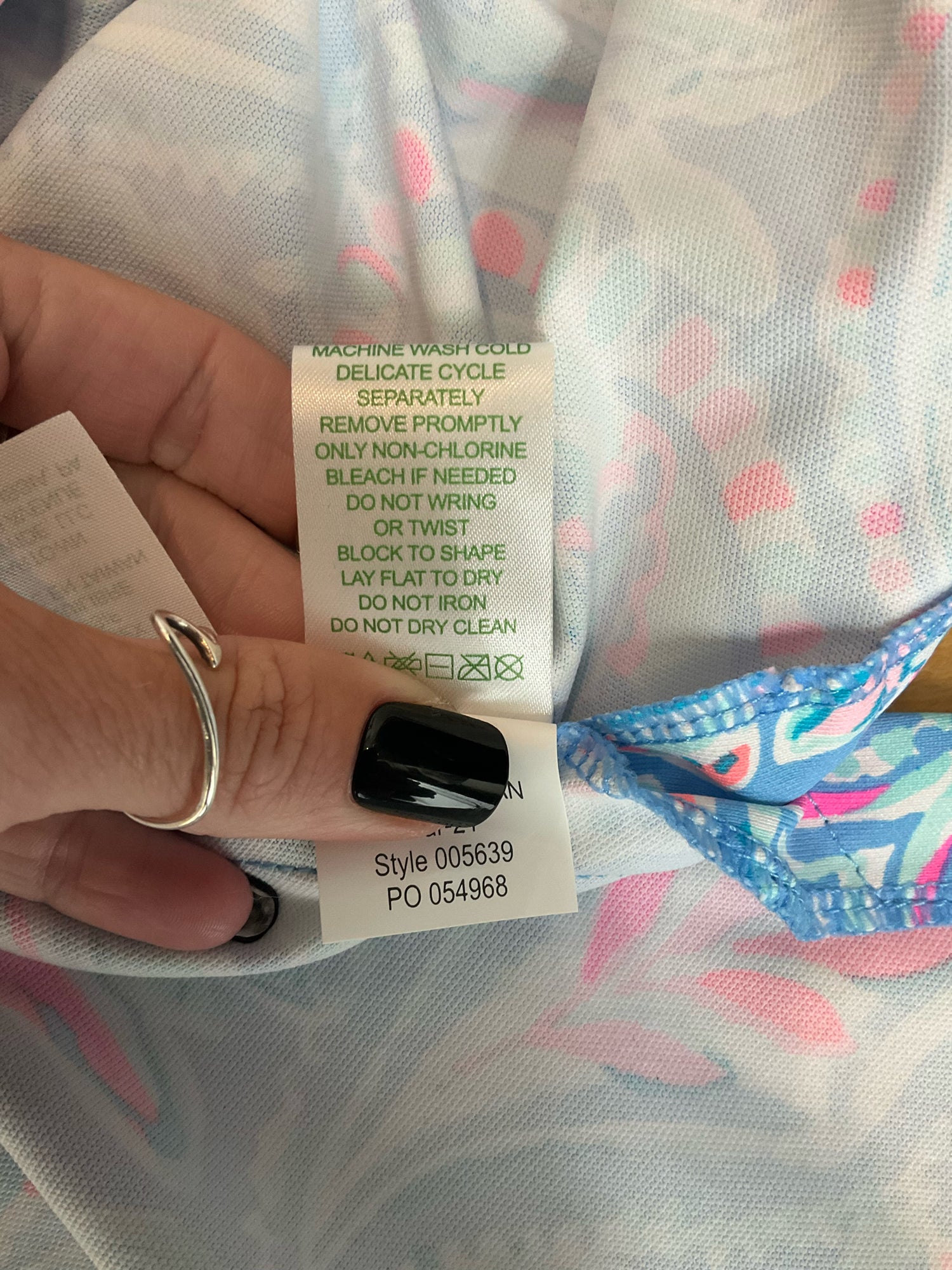 Lily Pulitzer Size L blues/pinkwhite Paisley Pre-Owned Casual Top - Downstairs