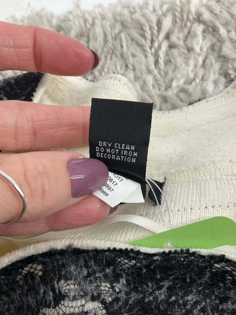 Alfani Ivory/Black Lace Pre-Owned Ladies Shrug - Size Medium