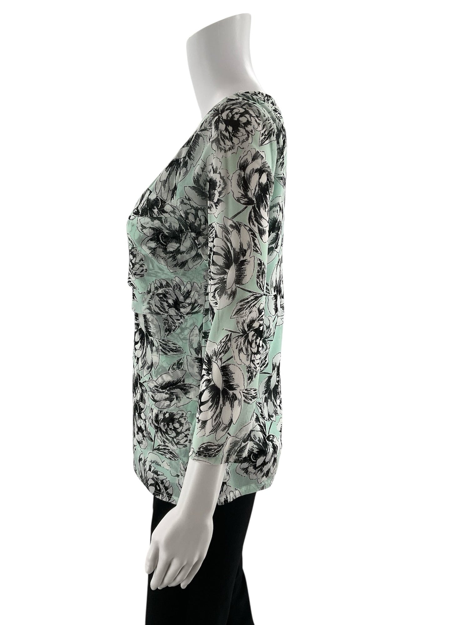 Alfani aqua and black floral blouse, pre-owned size medium, scoop neck pullover casual top with vibrant floral pattern.