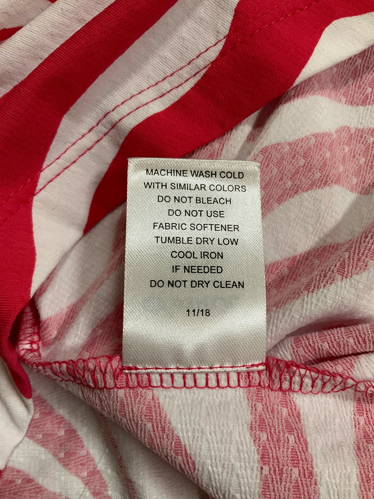 IBKUL Zebra Print IceFil Long Sleeve Half-Zip Pullover Size Medium