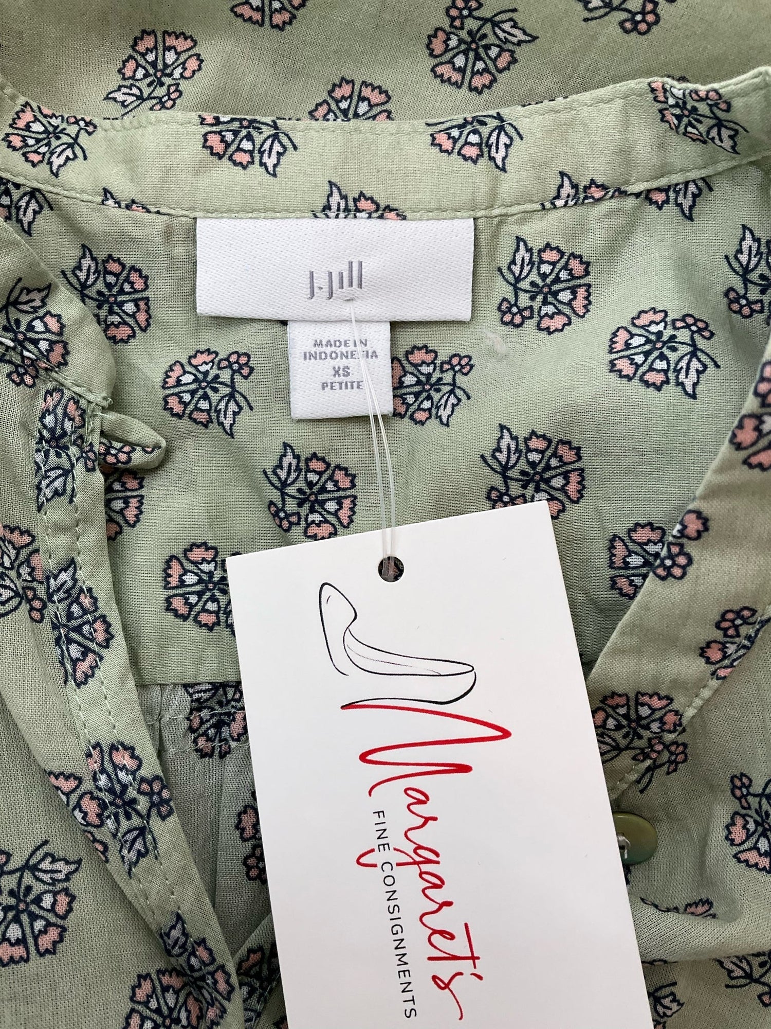 J Jill Green Floral Pre-Owned Ladies Top - Size XS Petite - Margaret’s Fine Consignment