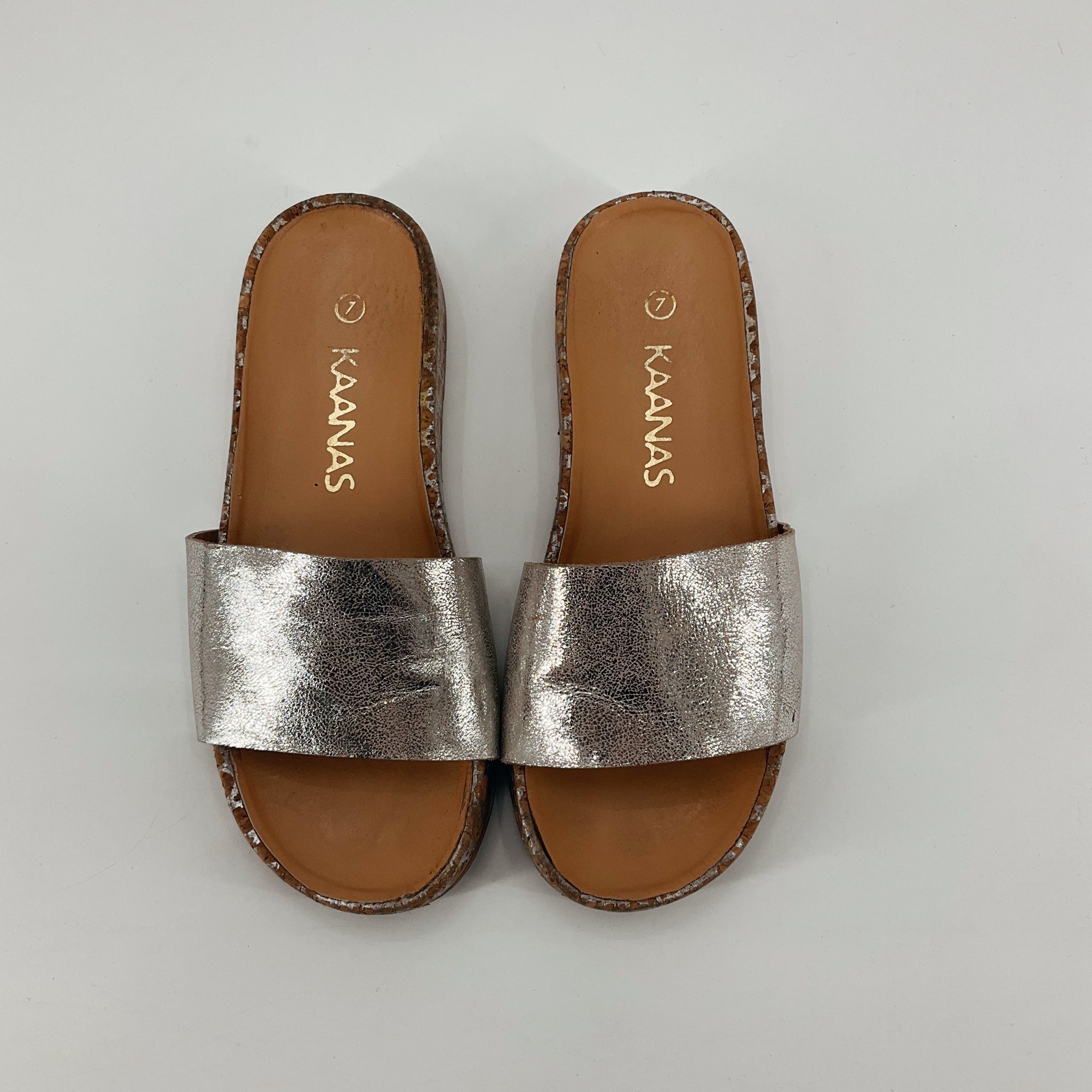 Kaanas Silver Sandals Silver Pre-Owned Ladies Sandals - Size 7 - Size 7