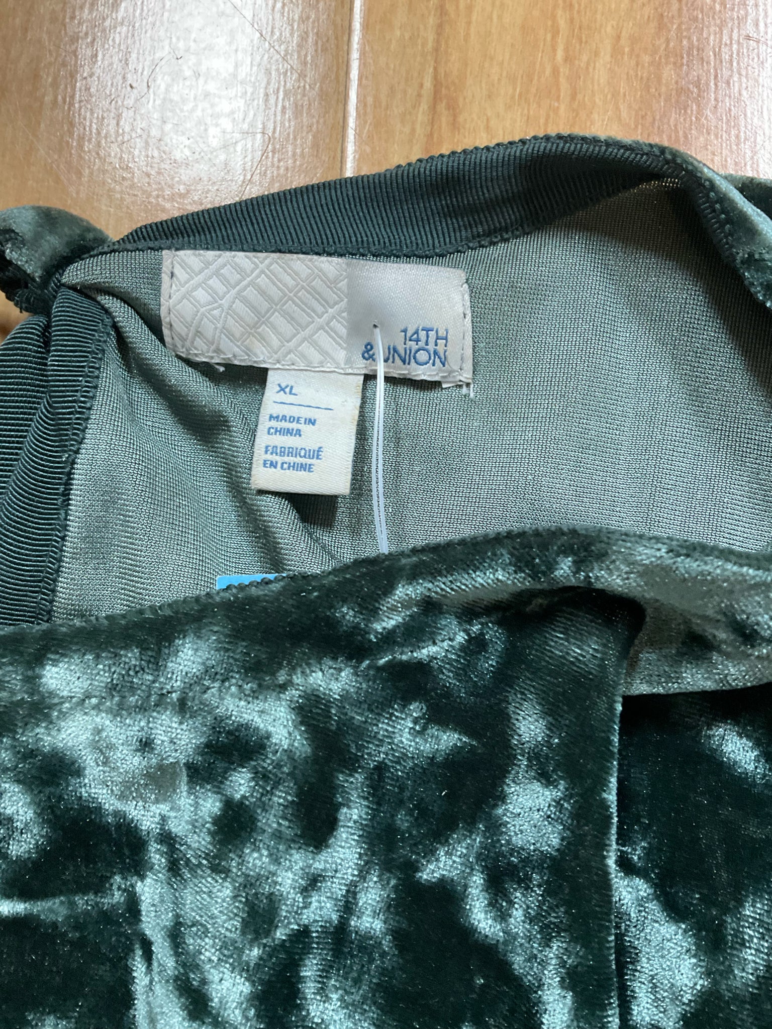 14th &amp; Union Green Crushed Velvet Tie Back Top Short Sleeve Blouse Womens XL