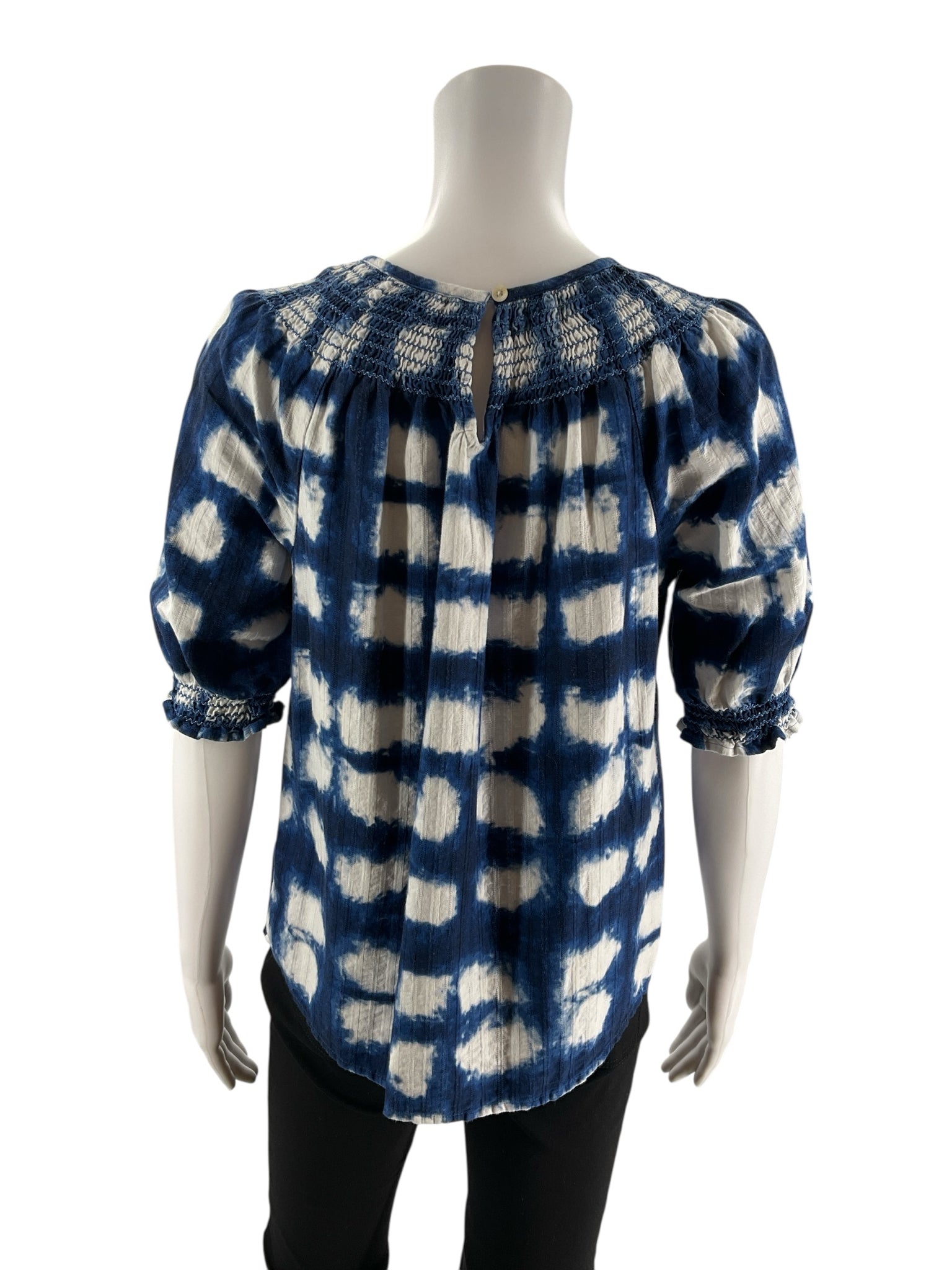 Sonoma Blue/White Print Pre-Owned Ladies Top - Size Medium Petite - Margaret’s Fine Consignment