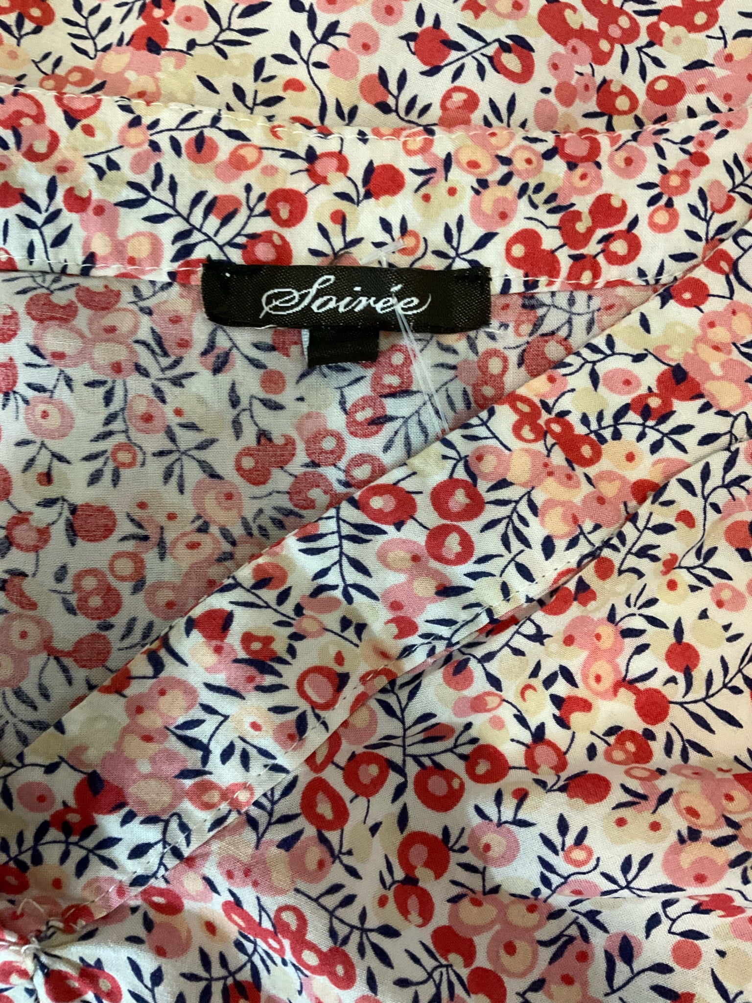 Soirée White/Orange 3/4 Sleeve by Daniel Rainn Floral Smocked Bishop Sleeve Blouse Size Medium - Size M