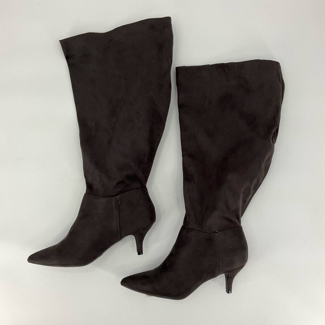 No Brand Brown Pre-Owned Ladies Boots - Size 8.5W - Margaret’s Fine Consignment