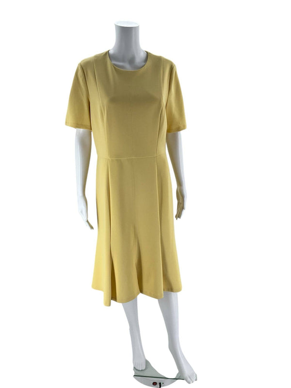 Donna Morgan Solid Knee Length Dress Size 14 - Margaret’s Fine Consignment