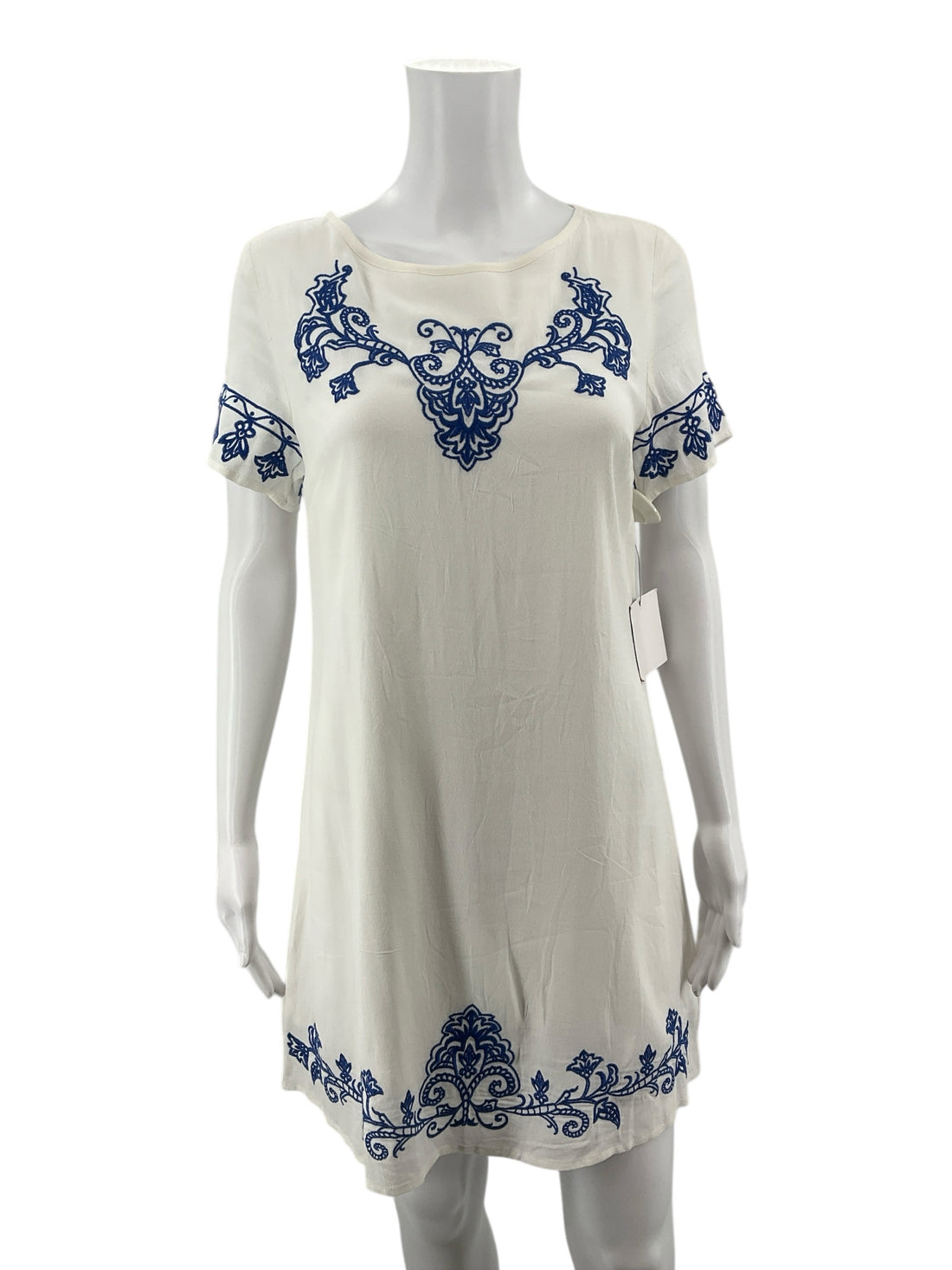 Lulus White/Blue Embroidered Pre-Owned Ladies New With Tags Dress - Size Small