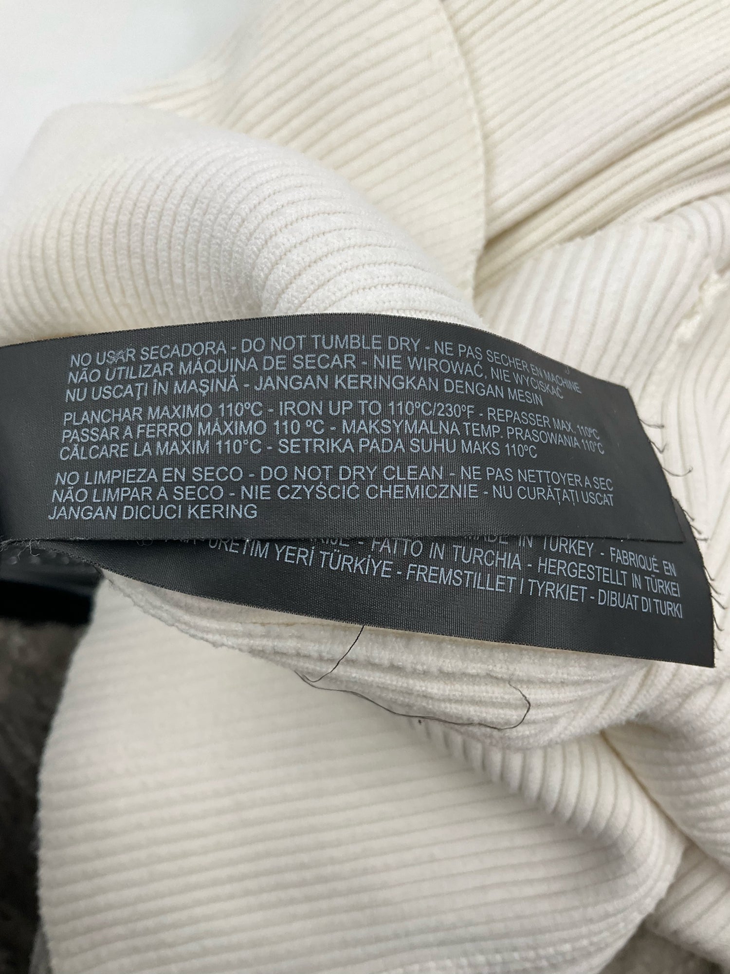 Zara Cream Ribbed Pre-Owned Ladies Dress - Size Small