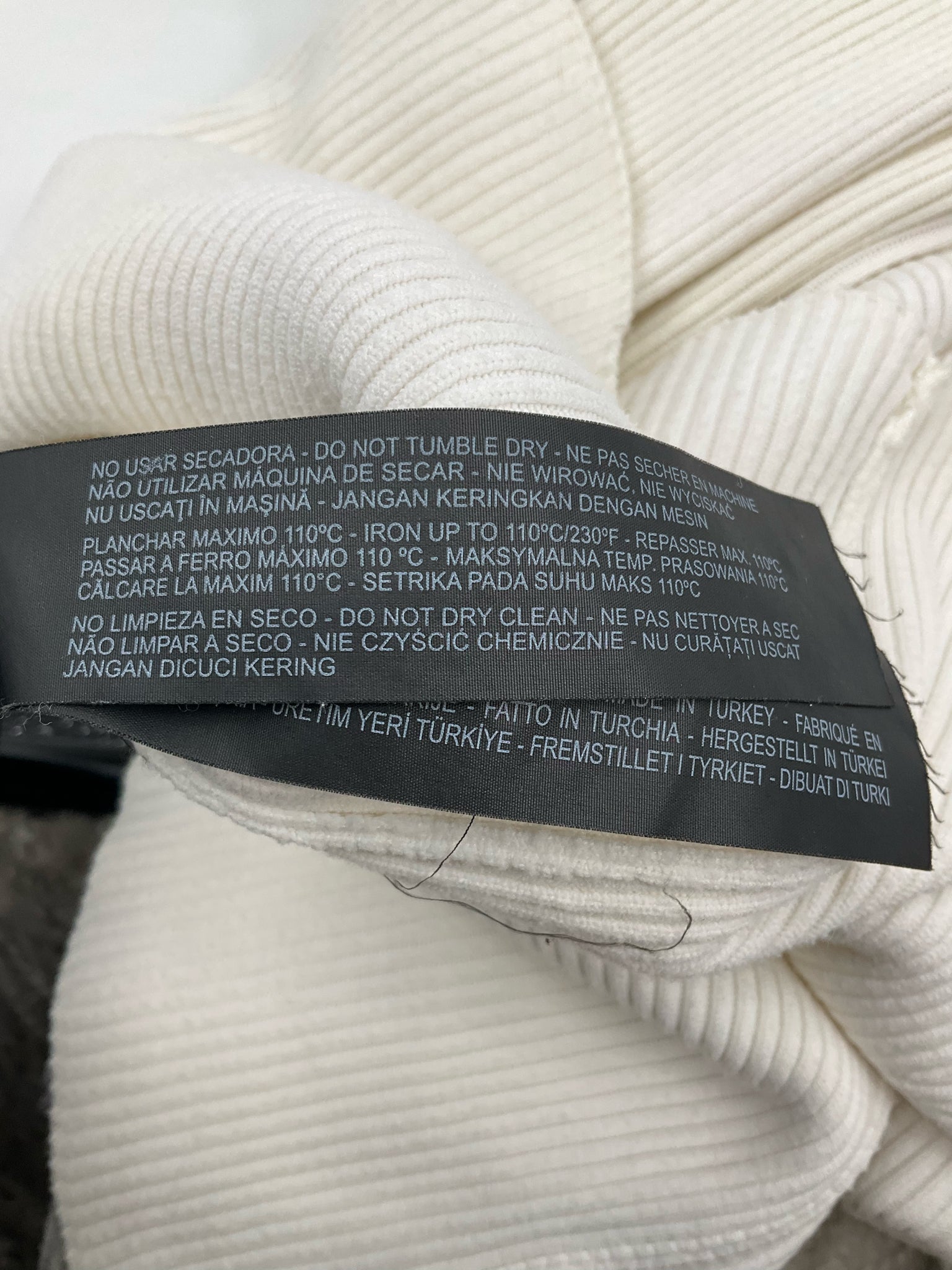 Zara Cream Ribbed Pre-Owned Ladies Dress - Size Small