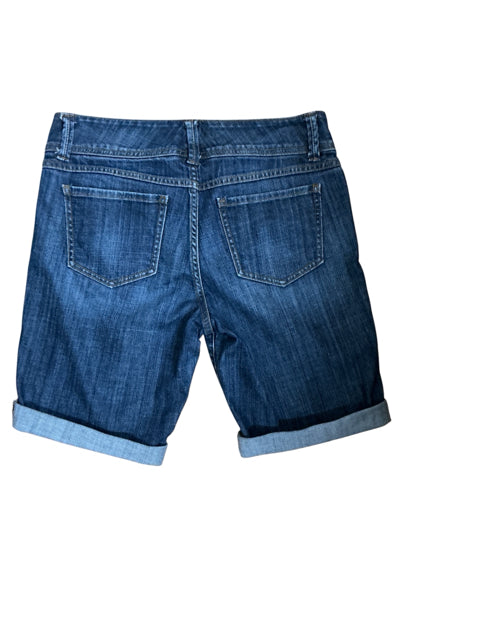Cabi Destructed Cutoff Denim Jean Shorts Size 6
