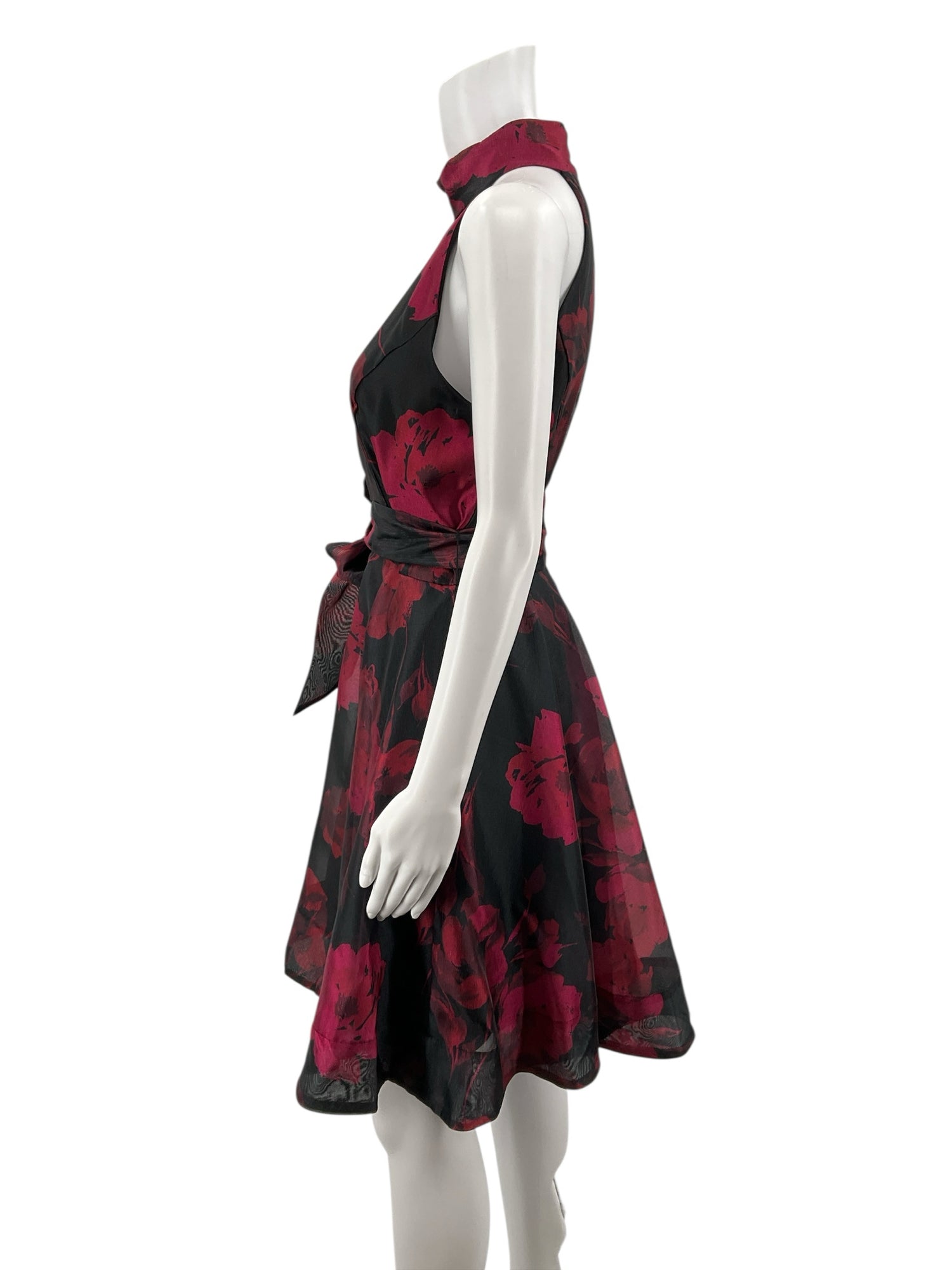 Taylor black/maroon Dress Floral Halter A-Line Cocktail Dress Black Maroon Size 10 - Size 10