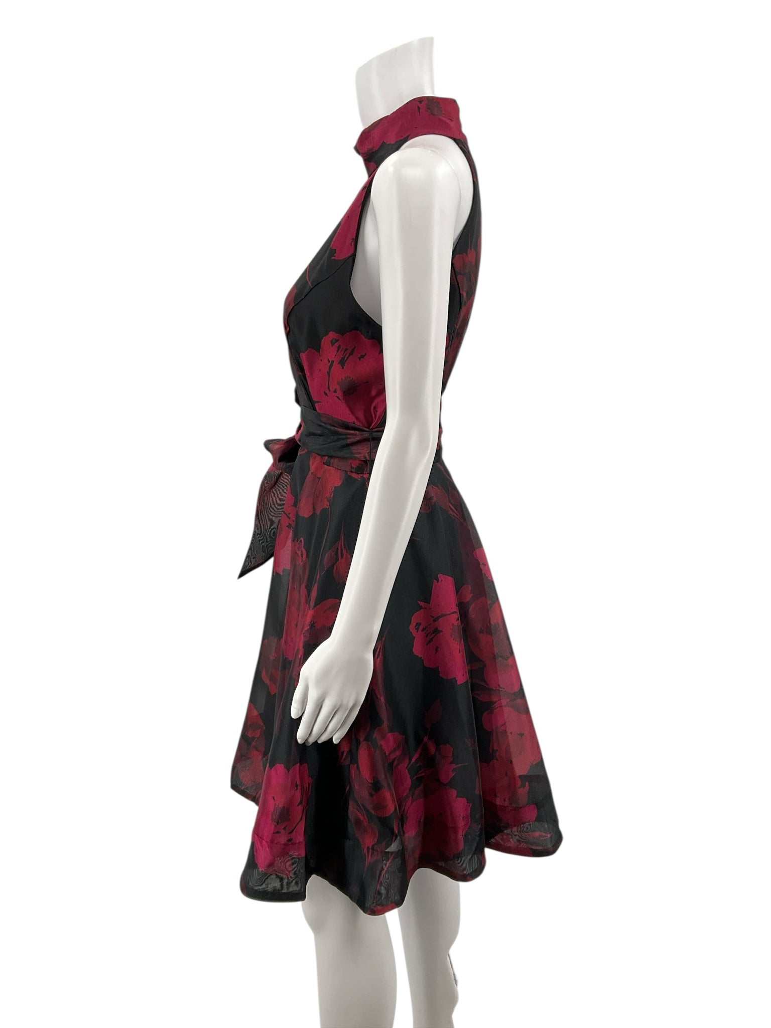 Taylor black/maroon Dress Floral Halter A-Line Cocktail Dress Black Maroon Size 10 - Size 10
