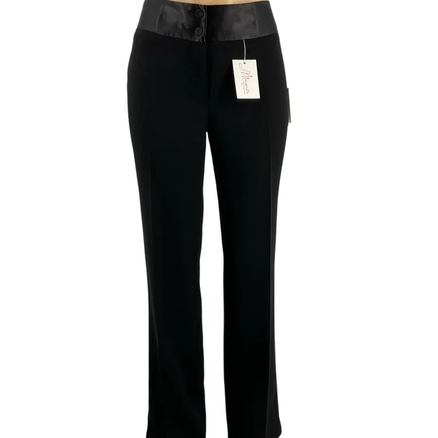 Calvin Klein black pre-owned ladies pants in size 8, featuring a sleek design and tailored fit.