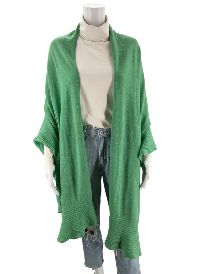 Stitch & Needle Green Solid Pre-Owned Ladies New with Tags Wrap