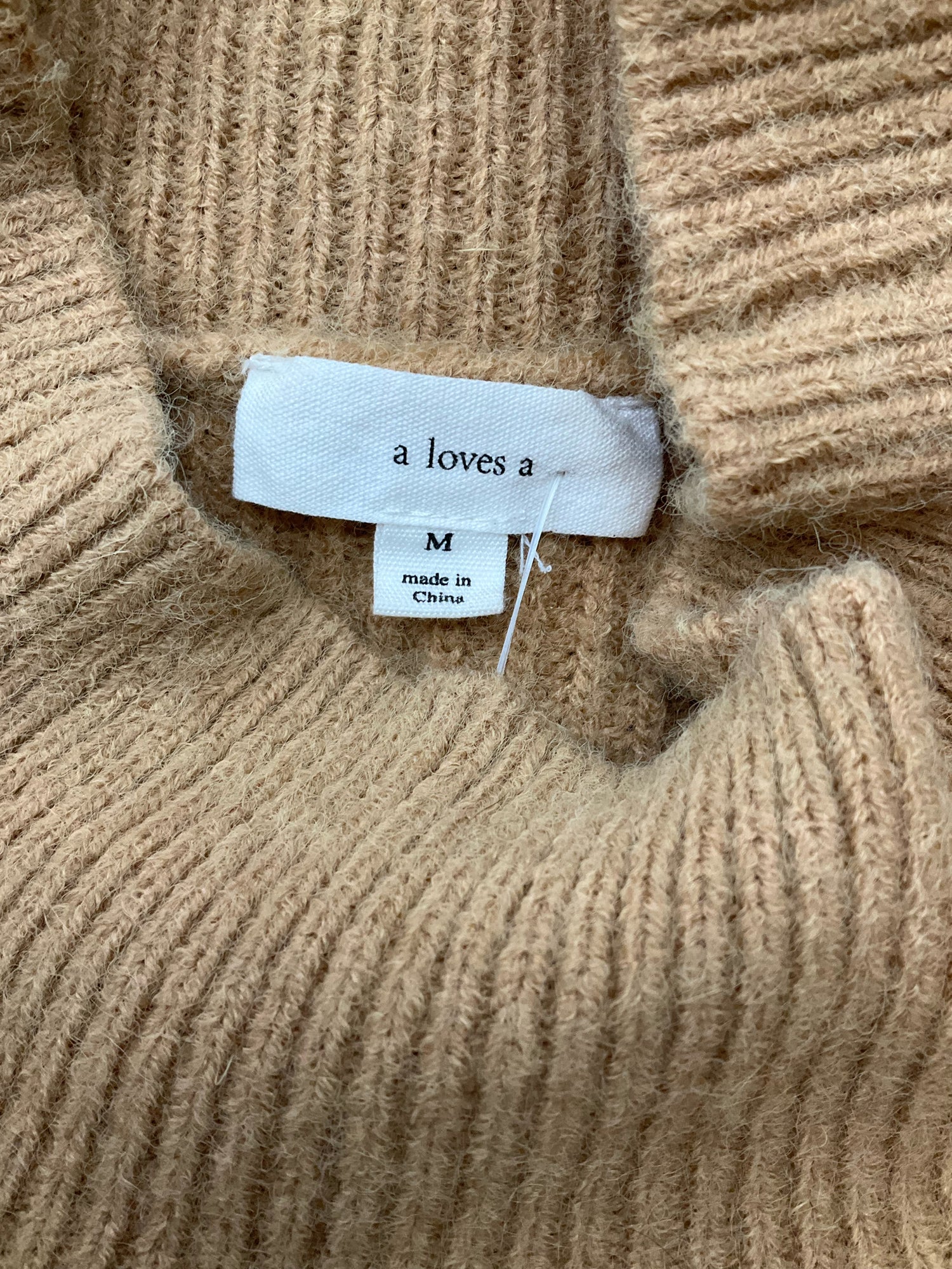 a loves a Tan Solid Pre-Owned Ladies Dress - Size Medium