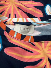 Loft Outlet navy/coral Floral Loft Navy/Coral Floral Pre-Owned Ladies Dress - Size Medium - Size M