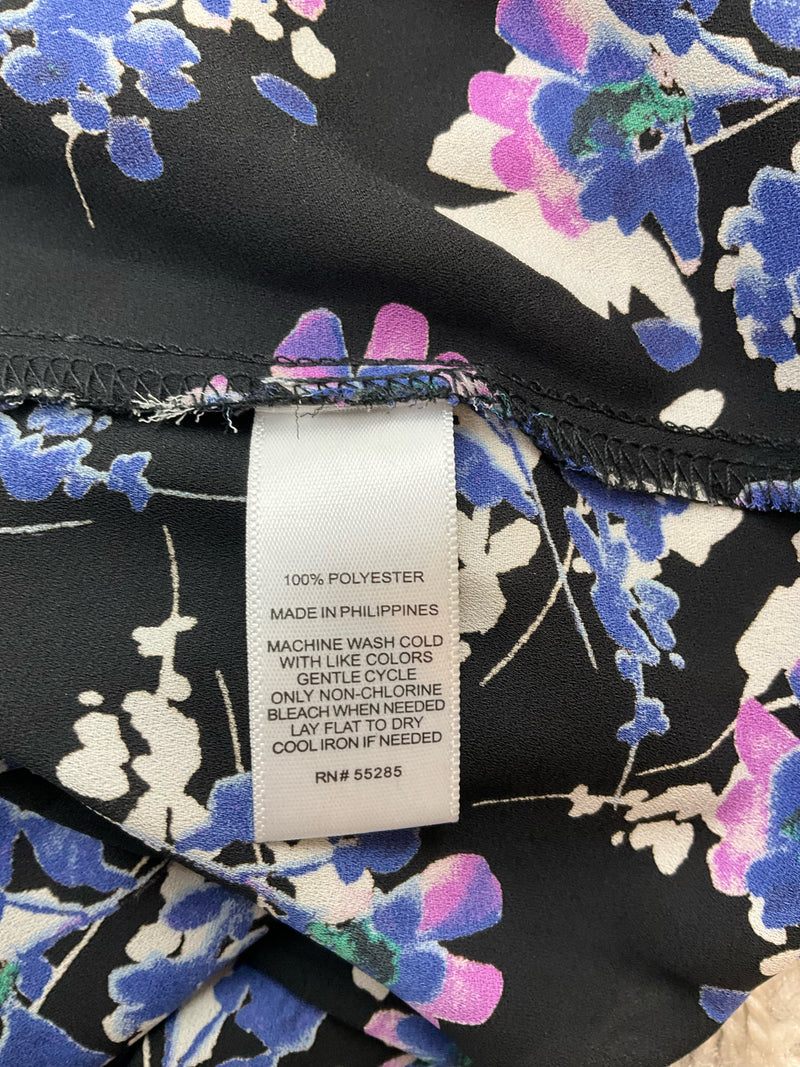 Express Black/Purple Floral Pre-Owned Ladies Top - Size Medium