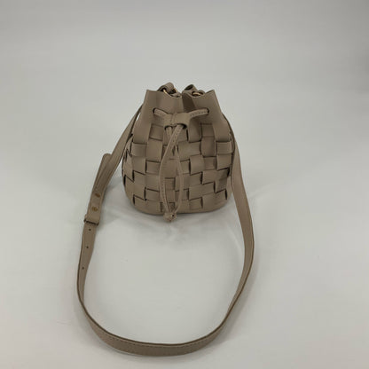 Tijn Ada Woven Faux Leather Bucket Crossbody Bag | Taupe