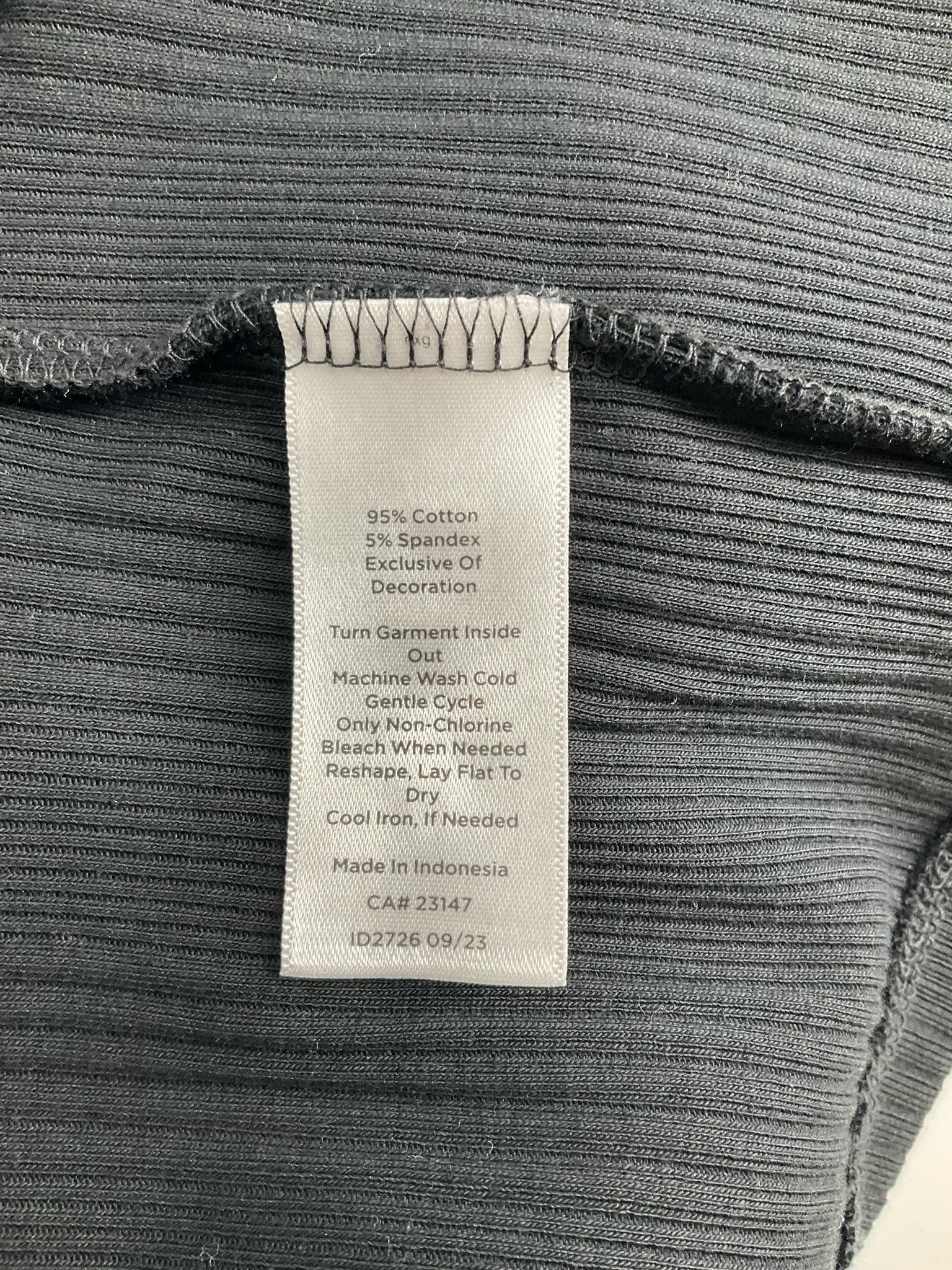 Talbots - Black Ribbed Pre-Owned Ladies Casual Top - Size Large