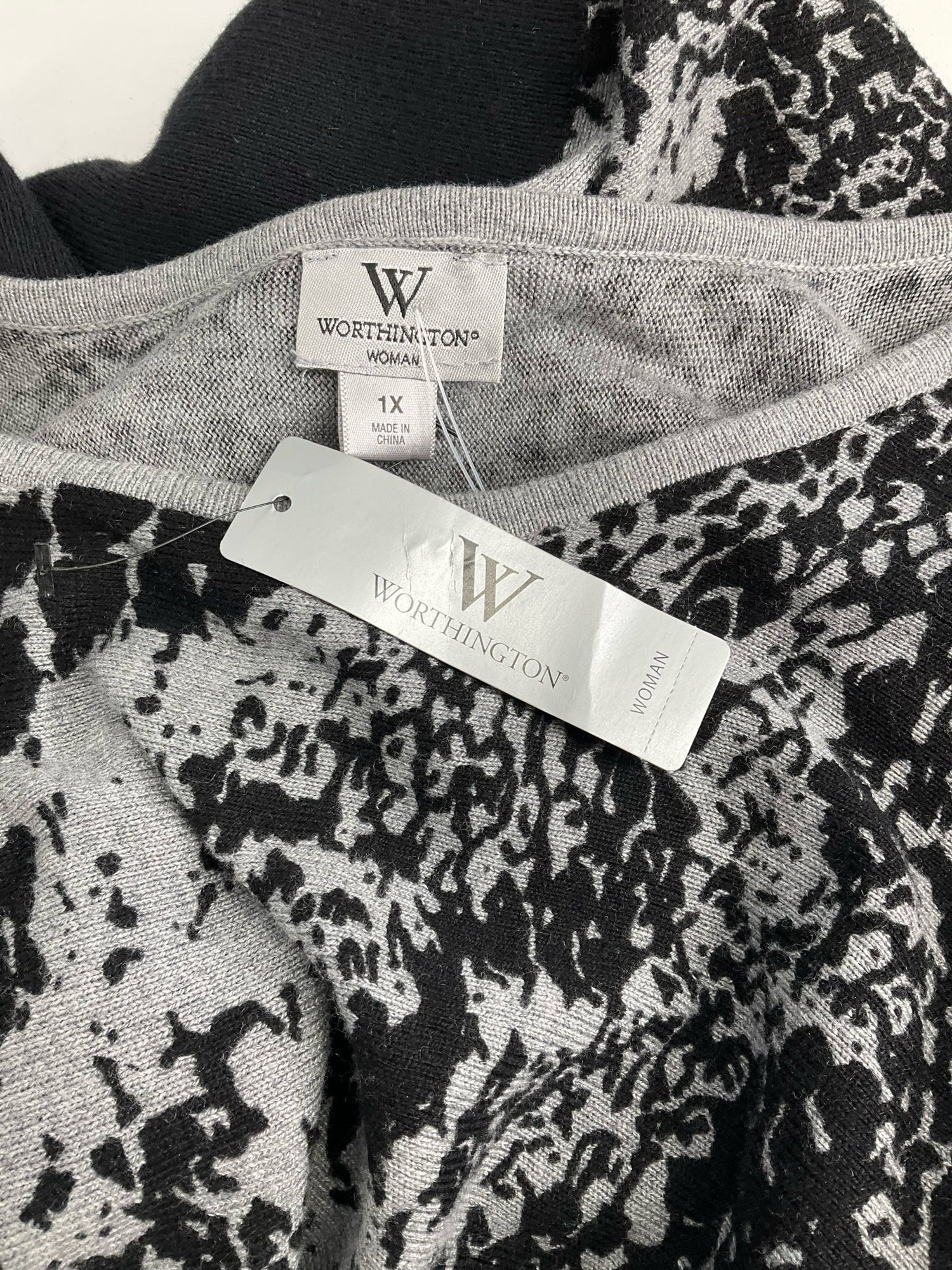 Worthington Black/Gray Print Pre-Owned Ladies Short Sleeve Top - Size 1X