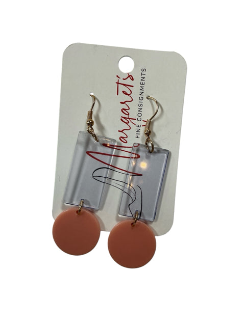Geometric Peach &amp; Clear Acrylic Dangle Drop Earrings Gold-Tone