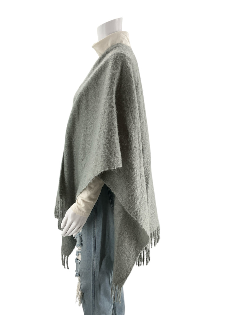 Echo Gray Fringe Pre-Owned Ladies Wrap - One Size Fits Most