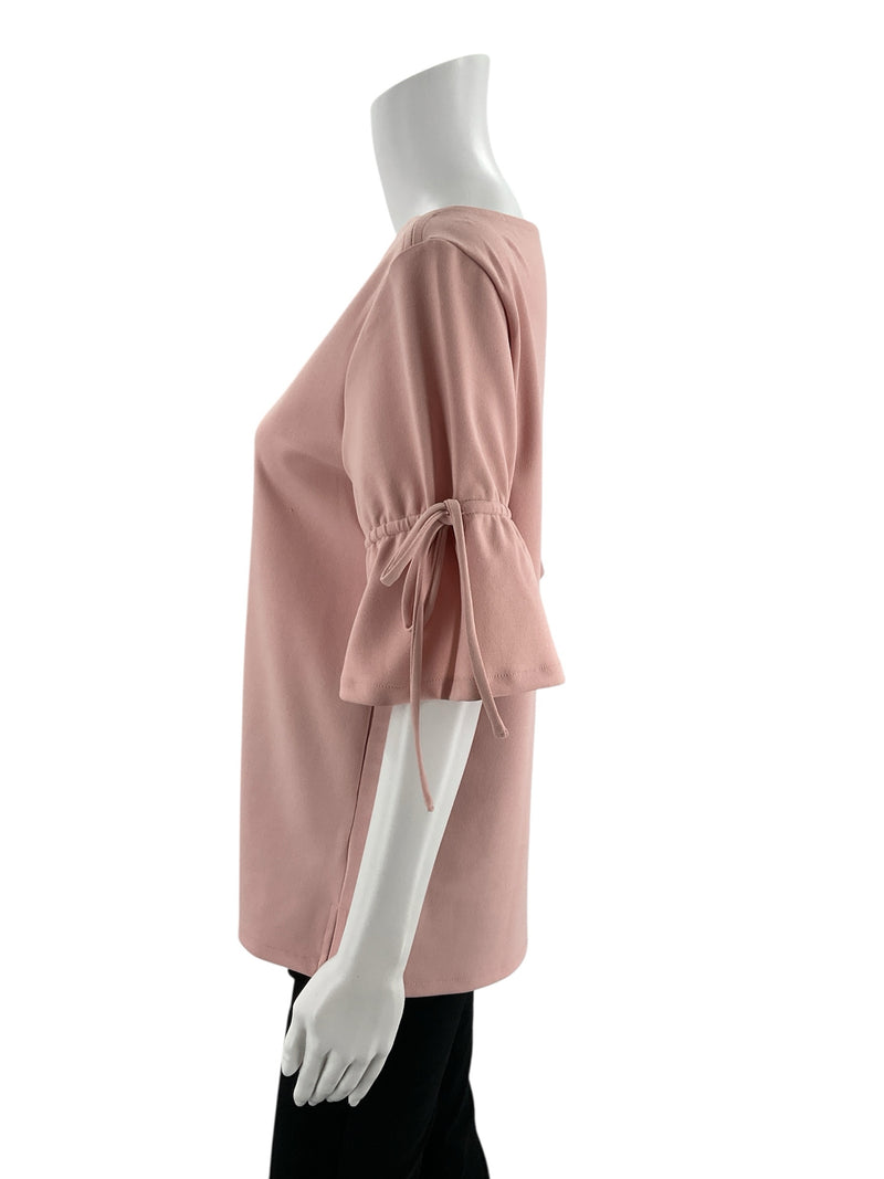Ann Taylor Blush Pre-Owned Ladies Top - Size Medium