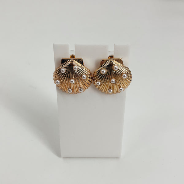 Vintage Gold-Tone Scallop Shell Clip-On Earrings with Faux Pearls