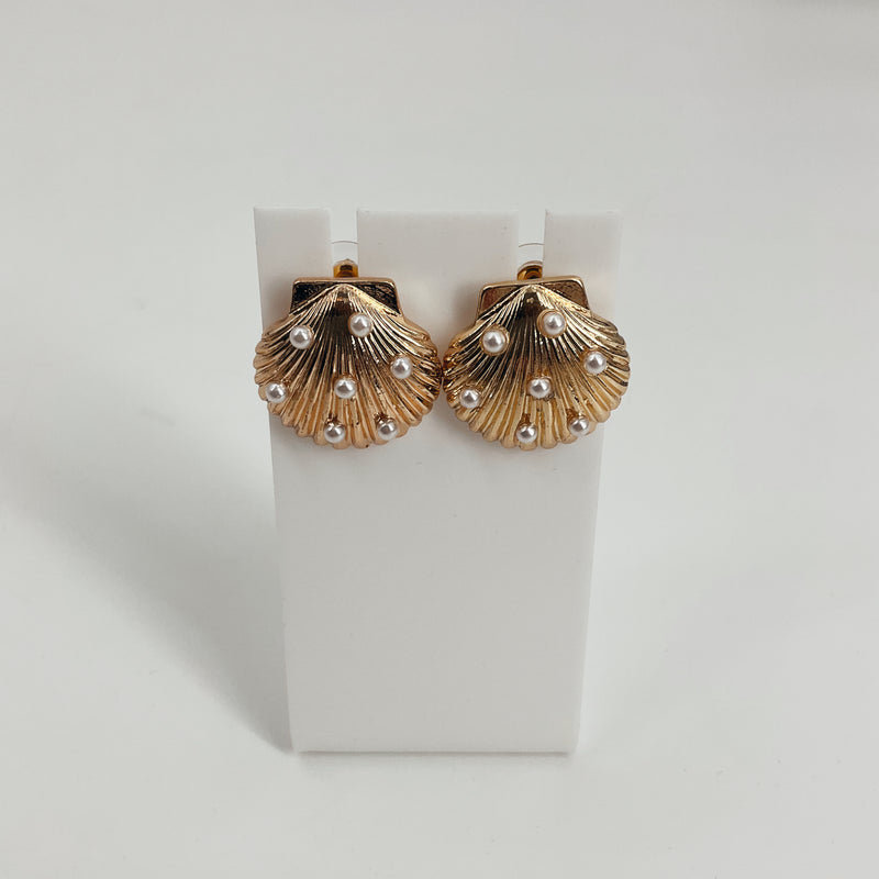 Vintage Gold-Tone Scallop Shell Clip-On Earrings with Faux Pearls