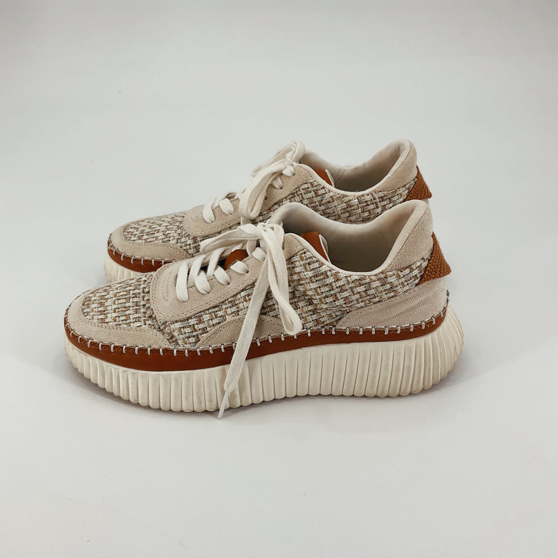 Coconuts Tan/White/Beige Woven Pre-Owned Ladies Casual Shoes - Size 8.5