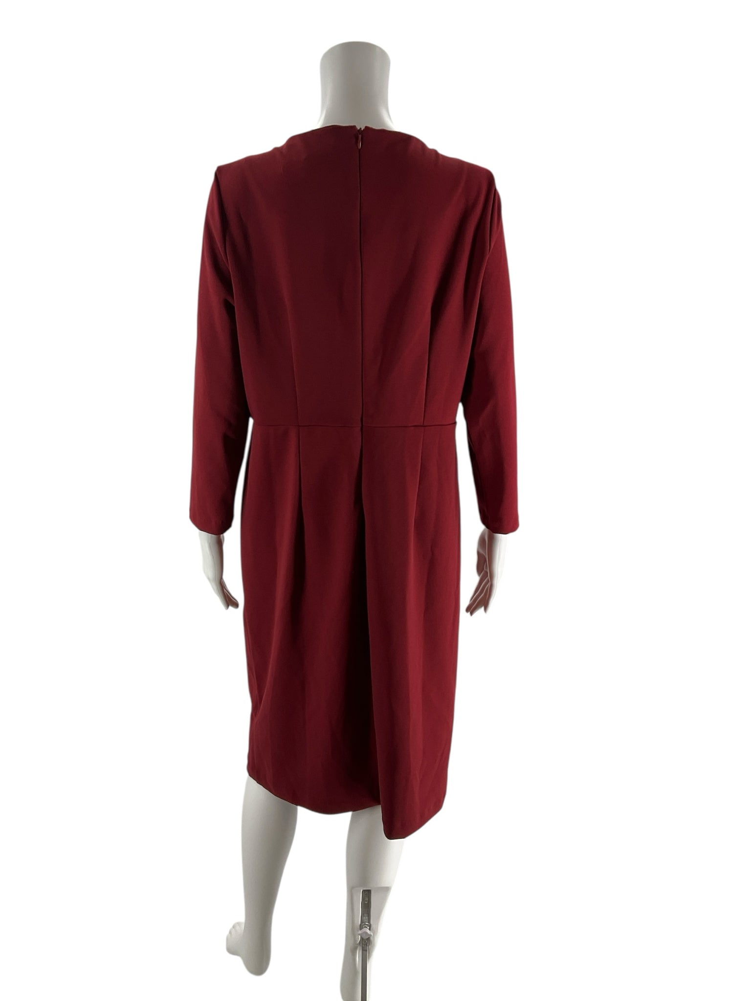 Spence burgundy solid pre-owned ladies dress size 14 displayed on a hanger against a neutral background.