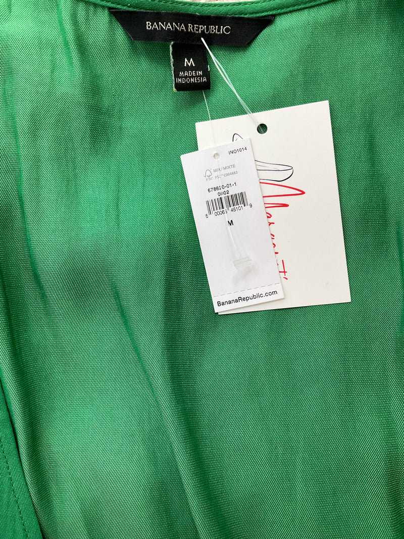Banana Republic Green Solid Pre-Owned Ladies Top - Size Medium