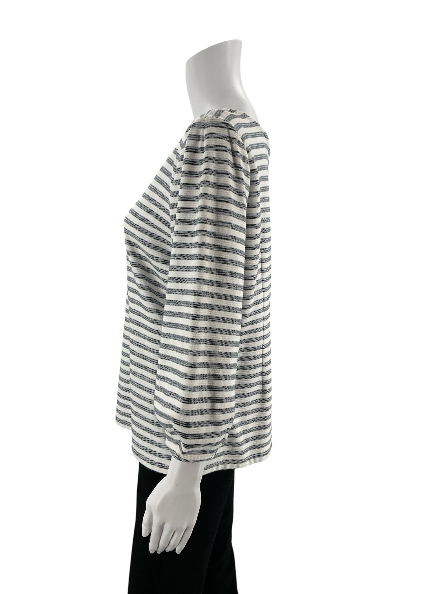 Talbots pre-owned white and navy stripe ladies top with balloon sleeves and boatneck, size medium.