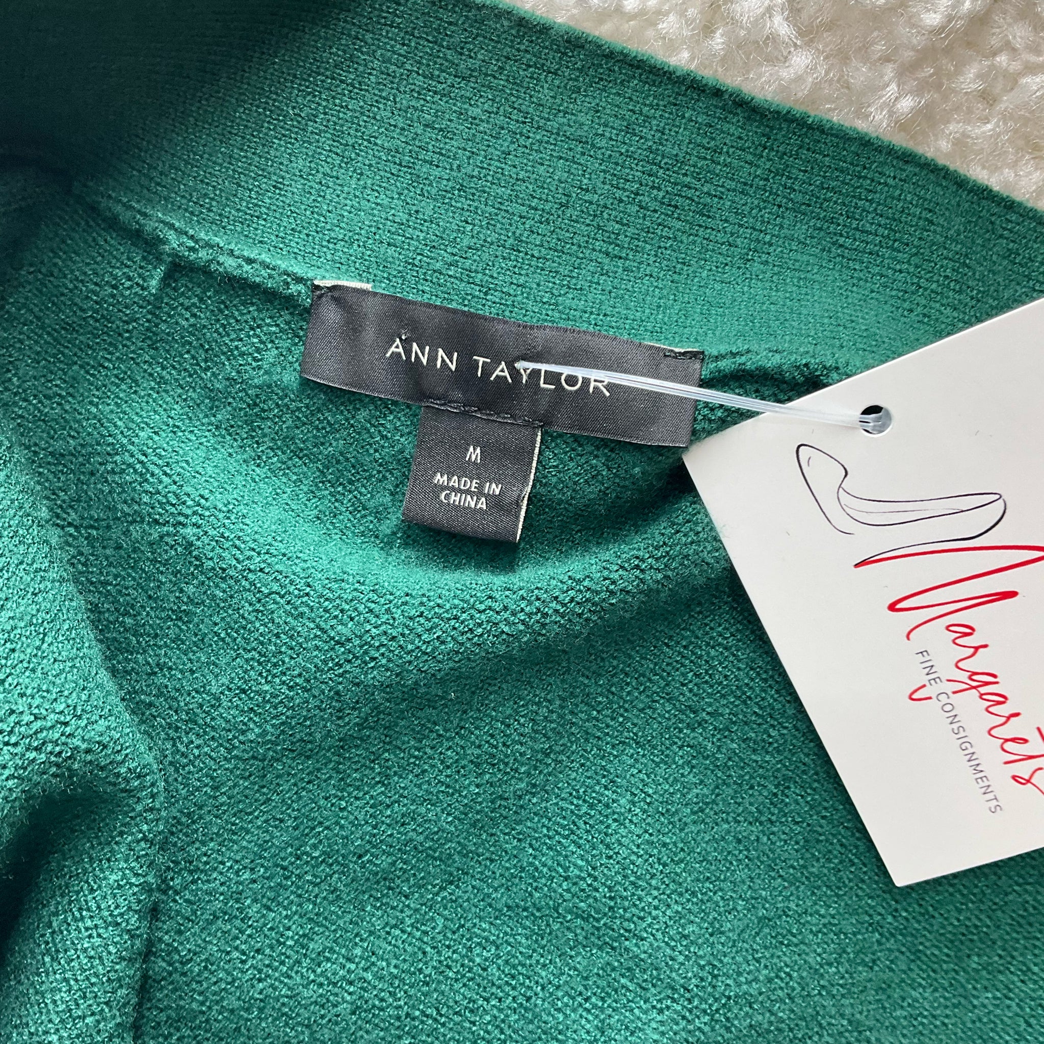 Ann Taylor Green Solid Shrug - Size Medium