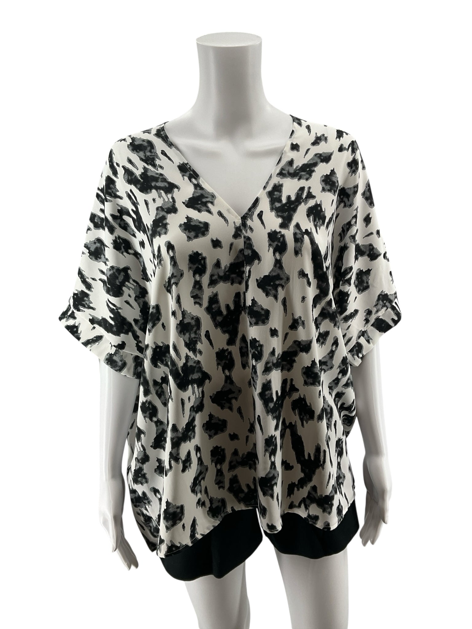 Jodifl Abstract Print V-Neck Dolman Sleeve Blouse Top Size Medium