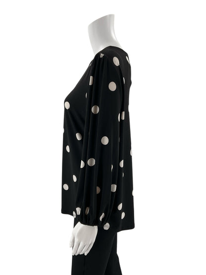 Black and white polka dot casual top by Adrianna Papell in size XL, featuring a relaxed fit and short sleeves.