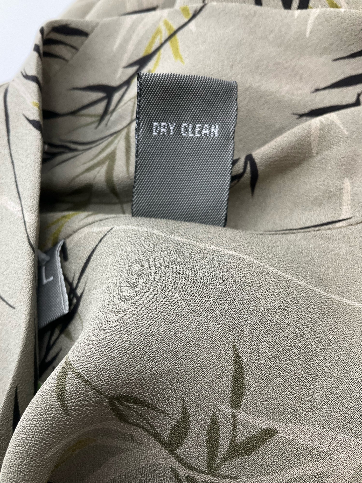 Kate Hill Olive/Multi Print Pre-Owned Ladies Blouse -  Size 8 Petite