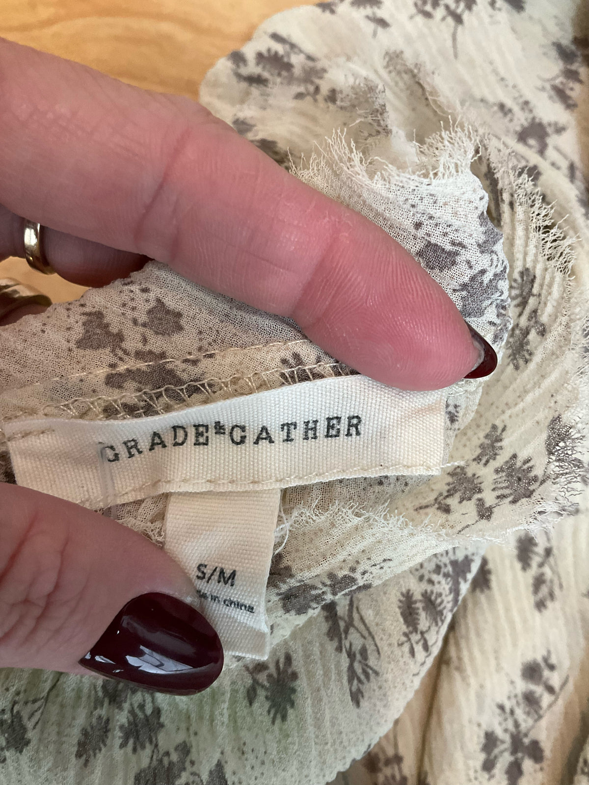 Grade &amp; Gather Cream &amp; Gray Floral Crinkle Blouse - Size S/M - ONLINE ONLY