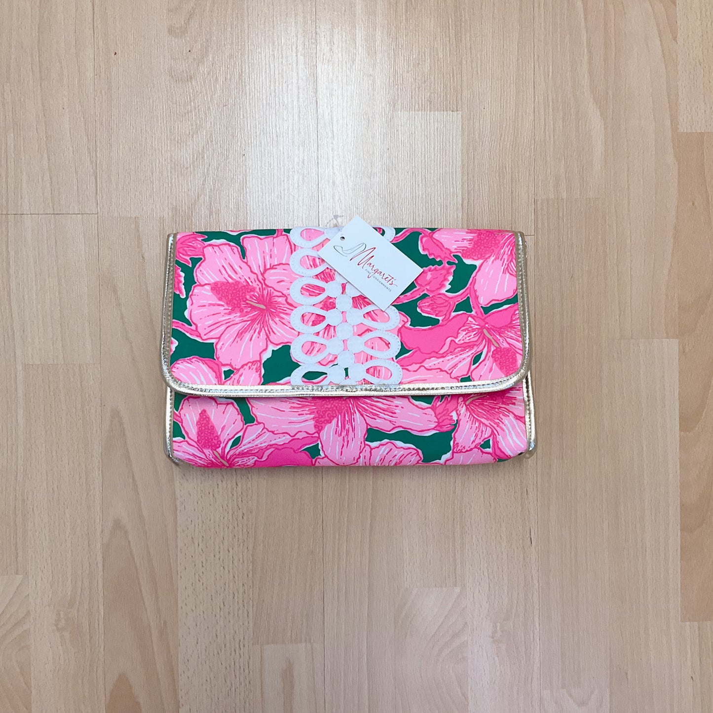 Lilly Pulitzer Pink/Green Floral Pre-Owned Ladies Clutch