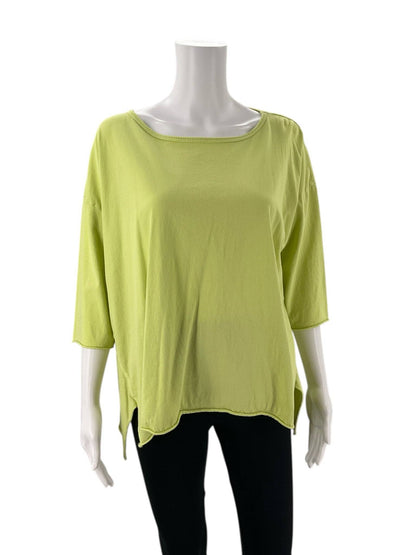 Square Green Solid Pre-Owned Ladies Top - Size Small - Margaret’s Fine Consignment