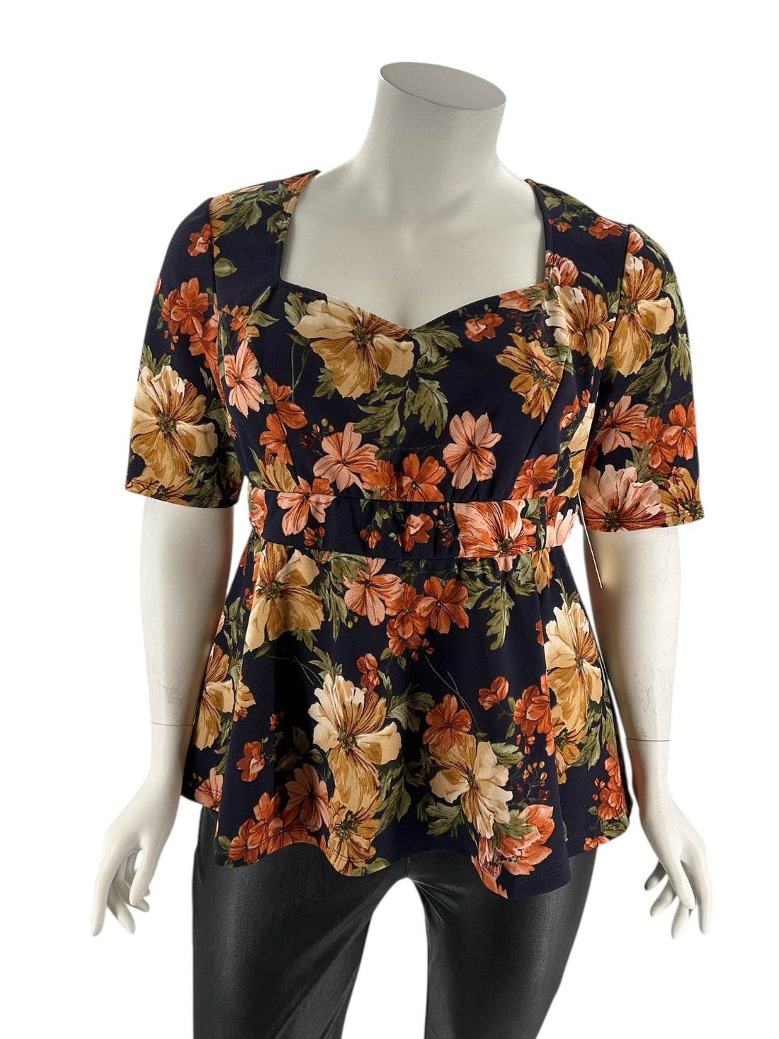 Kiyonna Navy/Orange Floral Pre-Owned Ladies Casual Top - Size 2X - Margaret’s Fine Consignment