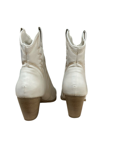 Qupid Barnes Western Cowboy Boots Cream Faux Leather Pointed Toe Size 8